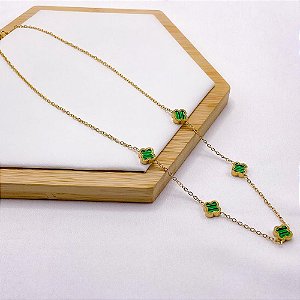 COLAR AÇO INOX 50CM TREVO VERDE - DOURADO