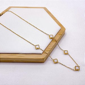 COLAR AÇO INOX 50CM TREVO PEROLADO - DOURADO