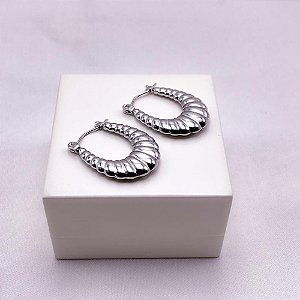 BRINCO AÇO INOXIDÁVEL ESTILO ARGOLA - PRATEADO