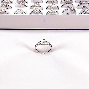 ANEL  AÇO INOXIDÁVEL TREVO PEROLADO - PRATEADO