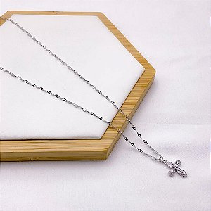 COLAR AÇO INOXIDÁVEL 45CM PINGENTE BANHADO CRUZ CRAVEJADO STRASS - PRATEADO