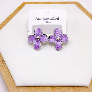 BRINCO AÇO INOX FLOR RESINADO PRATEADO - LILÁS