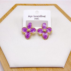 BRINCO AÇO INOX FLOR RESINADO DOURADO - LILÁS