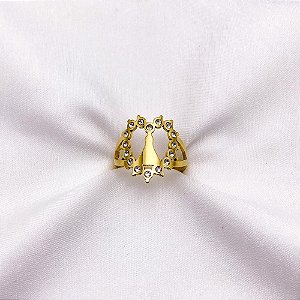 ANEL  AÇO INOXIDÁVEL NOSSA SENHORA CRAVEJADO PEDRA CRISTAL - DOURADO