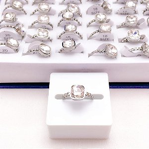 ANEL  AÇO INOXIDÁVEL CRAVEJADO PEDRA CRISTAL - PRATEADO