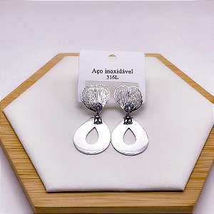 BRINCO AÇO INOX  FOLHA COM PEDRA CRISTAL - PRATEADO