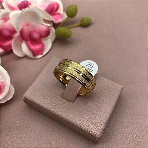 ALIANÇA AÇO INOXIDÁVEL TRABALHADA 6MM - DOURADA (UNIDADE)