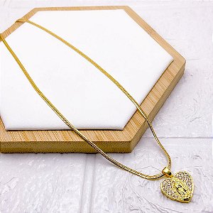 COLAR AÇO INOXIDÁVEL FITA 45CM PINGENTE BANHADO NOSSA SENHORA CORAÇÃO CRAVEJADO - DOURADO