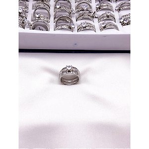 KIT ANEL AÇO INOXIDÁVEL SOLITARIO E ALIANCA PEDRAS CRISTAL - PRATEADO