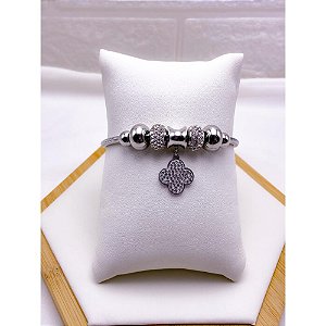 PULSEIRA  AÇO INOX ESTILO PANDORA BERLOQUE TREVO CRAVEJADO - PRATEADA