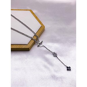 COLAR AÇO INOX  45CM ESTILO GRAVATINHA FECHO T TREVO PRETO - PRATEADO