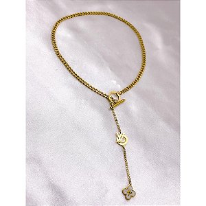 COLAR AÇO INOX  45CM ESTILO GRAVATINHA FECHO T TREVO PEROLADO - DOURADO