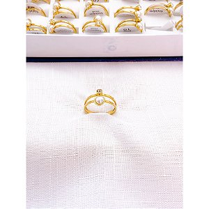 ANEL  AÇO INOXIDÁVEL CORAÇÃO PEROLADO E PEDRA CRISTAL - DOURADO (UNIDADE)