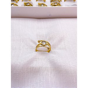 ANEL  AÇO INOXIDÁVEL PEDRA CRISTAL CRAVEJADO - DOURADO (UNIDADE)
