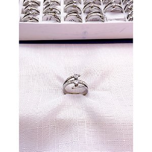 ANEL  AÇO INOXIDÁVEL PEDRA CRISTAL CRAVEJADO - PRATEADO (UNIDADE)