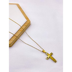 CORRENTE DE AÇO INOX 60 CM PINGENTE CRUCIFIXO - DOURADA
