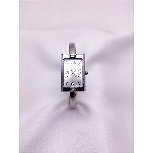 BRACELETE RELÓGIO AÇO INOXIDÁVEL  FUNDO BRANCO - PRATEADO