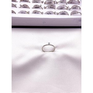 ANEL  AÇO INOXIDÁVEL SOLITÁRIO 1MM PEDRA CRISTAL - PRATEADO (UNIDADE)