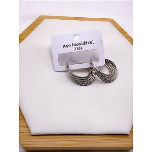 BRINCO ARGOLA AÇO INOX  ELOS ENTRELAÇADOS - PRATEADO