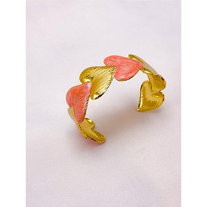 BRACELETE AÇO INOXIDÁVEL CORAÇÕES RESINADO SALMON - DOURADO