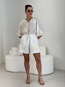 CONJUNTO BATA E SHORTS BORDADO LIA