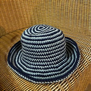 Chapéu Bucket Azul-Marinho e Branco