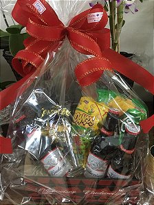 Cesta de Presente com Cerveja Budweiser e Snaks