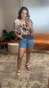 T-Shirt Estampada Jardim Maravilhoso