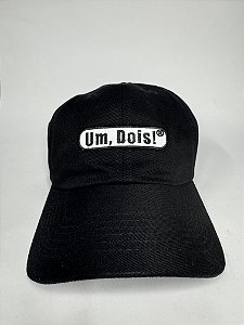 Boné UM, DOIS!