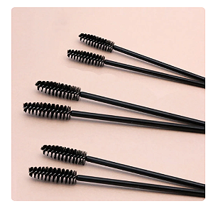 Escovinha para extensão de cílios / designer de sobrancelha