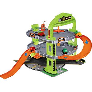 Pista Parking com 3 Andares e Elevador Gulliver