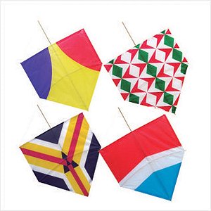 Brinquedo Pipa de Seda Gigante 66X46CM - Caixa com 50 Unidades