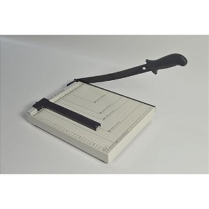 Guilhotina Cortadeira A4 para 10 Folhas Branco e Preto