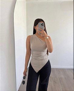 Blusa assimétrica Suplex