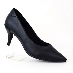 Scarpin preto Eduarda Porto Santinelli