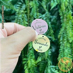 KIT COM 10 TAGS CHEGUEI PERSONALIZADO 2026 EM ACRÍLICO 3X3 CM