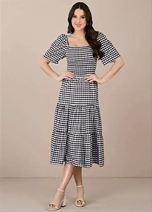 Vestido Heloa Midi Evasê Preto Tatá Martello