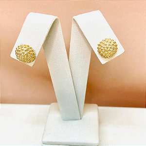 Brinco Dourado Texturizado – Folheado à Ouro 18k