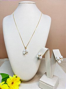 Conjunto Encanto das Pérolas – Colar e Brincos com Pérolas