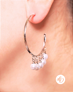 Brinco aço inox ARGOLA SEMIABERTA PINGENTES PÉROLAS