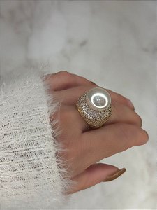Anel Luxo Pérolas com zircônias