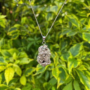 Colar com Pedra Natural Pirita