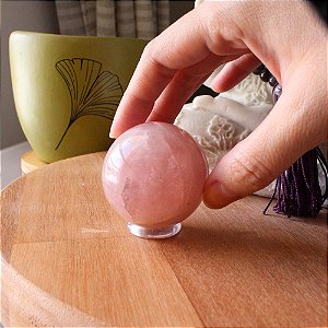 Esfera de Pedra Natural Quartzo Rosa