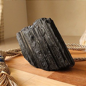 Turmalina Preta - Pedra Bruta de 770g