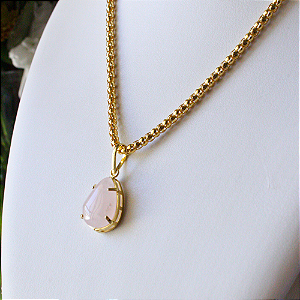 Colar Gota com Pedra Natural Quartzo Rosa