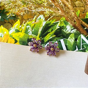 Brinco flor em zircônias