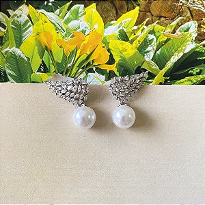 Brinco Ear Cuff cravejado detalhe em pérola