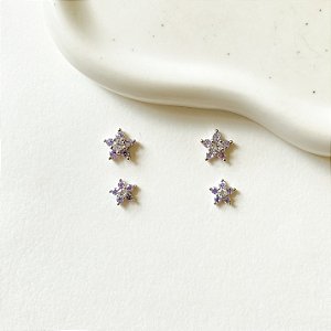 Dupla brincos flores em zircônia lavanda
