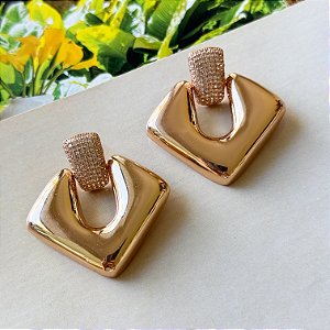 Brinco Losango Cravejado em Zircônias Ouro