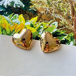 Brinco Coração Liso Dourado